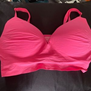 VS PINK BRA